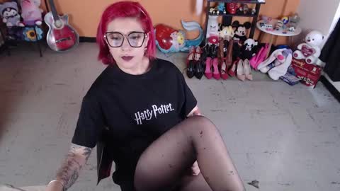 Miss Mia online show from February 6, 5:09 pm