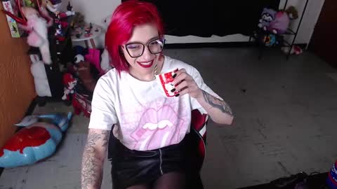 Miss Mia online show from February 9, 2:07 pm