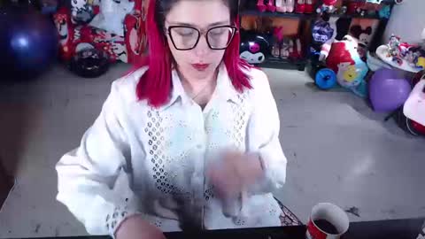 Miss Mia online show from September 29, 2:55 pm