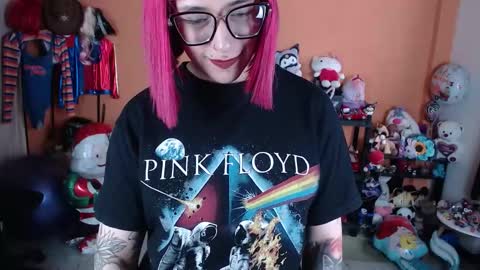 Miss Mia online show from December 1, 7:41 pm