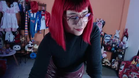 Miss Mia online show from April 7, 10:20 pm