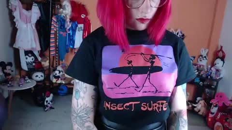 Miss Mia online show from April 20, 1:47 pm