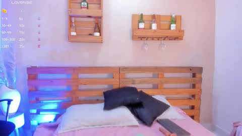 Mia  online show from November 21, 11:42 am