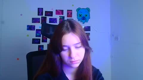 Mia online show from November 22, 12:37 pm