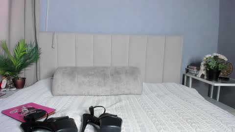 Snapshot of missmiatv chatting on January 20, 4:43 am missmiatv online show from January 20, 4:43 am