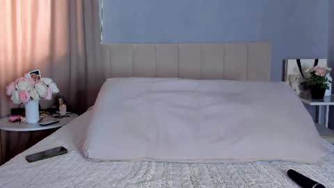 missmiatv online show from July 21, 3:42 am