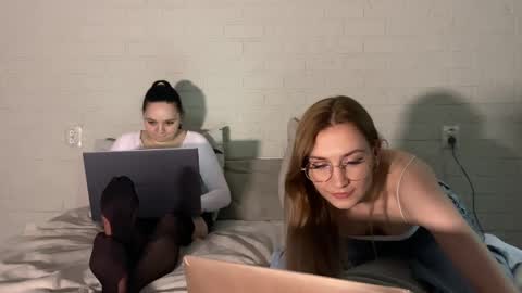 missmiroslava online show from April 8, 1:11 pm