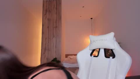 Miss Molly -  online show from March 2, 5:08 am