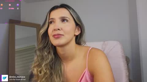 Snapshot of missmonaco chatting on October 30, 12:34 am Emma Rivera online show from October 30, 12:34 am