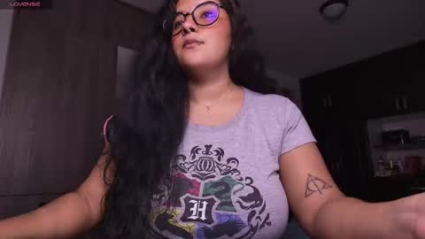 Snapshot of missmoonn chatting on November 12, 11:36 pm MissMoon online show from November 12, 11:36 pm