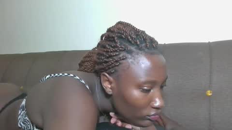 pretty gal online show from November 10, 6:29 pm