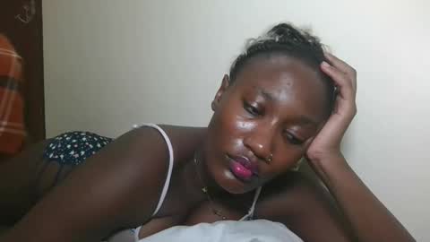 pretty gal online show from December 4, 10:07 pm