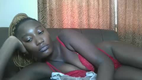 pretty gal online show from March 19, 1:37 pm