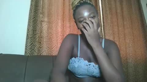 pretty gal online show from March 20, 2:11 pm