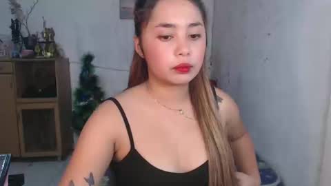 missRHEA online show from January 31, 9:37 am