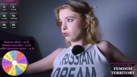 Snapshot of missslola chatting on July 28, 6:20 pm Misss Lola Angel online show from July 28, 6:20 pm