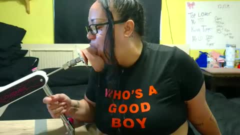 Misssuckalot 3 online show from April 22, 3:35 pm