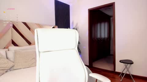 Fernanda Davila online show from September 23, 12:08 pm