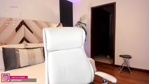 Fernanda Davila online show from January 6, 10:34 pm