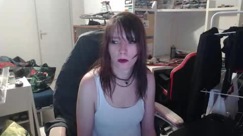 missthon online show from March 2, 11:39 am