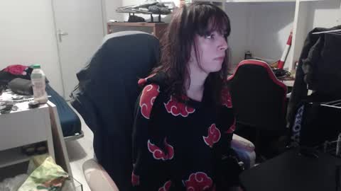 missthon online show from March 11, 11:38 am