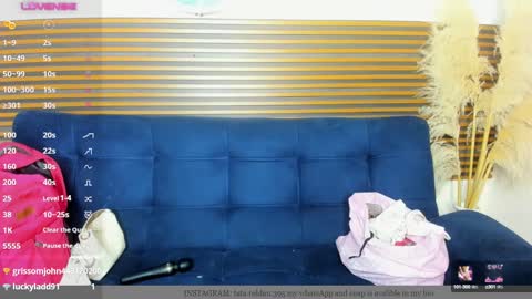 Snapshot of missvalery1 chatting on January 21, 11:55 pm missvalery1 online show from January 21, 11:55 pm