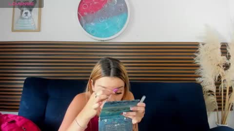 Snapshot of missvalery1 chatting on January 22, 8:28 pm missvalery1 online show from January 22, 8:28 pm