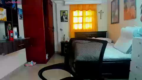 Snapshot of missvalery1 chatting on September 9, 8:52 pm missvalery1 online show from September 9, 8:52 pm