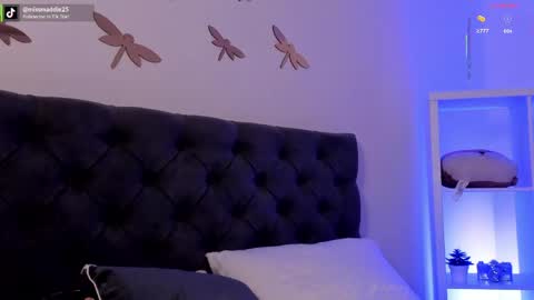 Snapshot of missvancouver_ chatting on May 15, 10:50 pm Mafe Jimenez online show from May 15, 10:50 pm