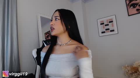 Snapshot of missvirggii chatting on October 4, 9:57 pm missvirggii online show from October 4, 9:57 pm
