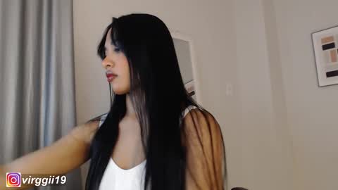 Snapshot of missvirggii chatting on October 13, 9:48 pm missvirggii online show from October 13, 9:48 pm