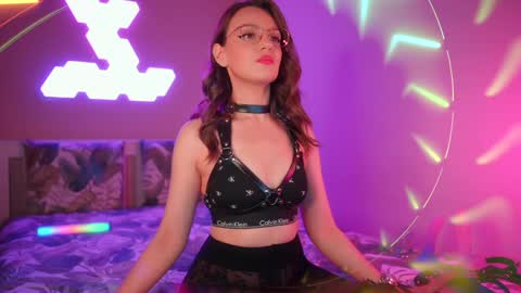 Miss Waltrude online show from February 7, 9:58 pm