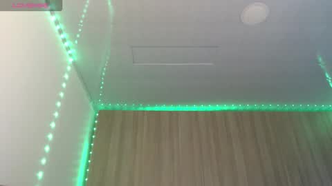 missy_kat87 online show from October 7, 8:39 pm