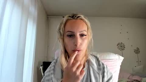 Missy matrix online show from December 4, 11:19 am