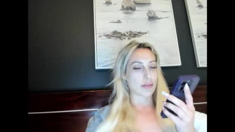 Missy matrix online show from February 4, 12:00 pm