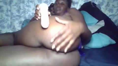 Snapshot of missy_vee chatting on March 3, 8:42 am missy_vee online show from March 3, 8:42 am