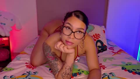 Missy Gainer online show from October 22, 11:59 pm