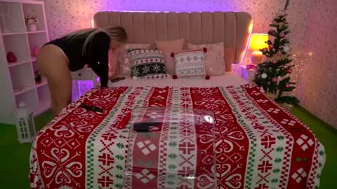  Amely  online show from December 24, 12:00 pm