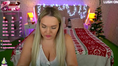  Amely  online show from December 30, 12:31 pm