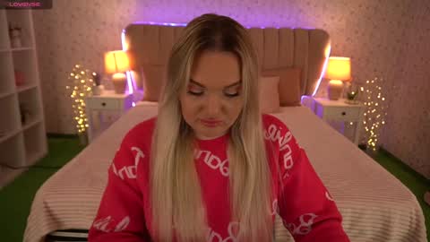  Amely  online show from January 15, 8:09 am