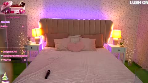  Amely  online show from January 15, 2:35 pm