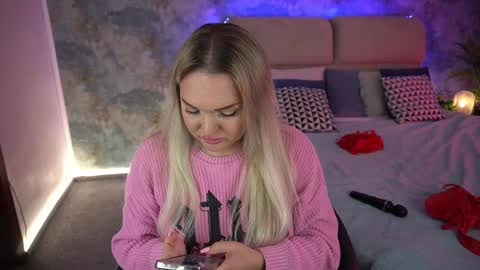  Amely  online show from February 1, 8:50 am