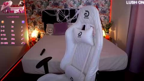  Amely  online show from October 25, 7:16 am