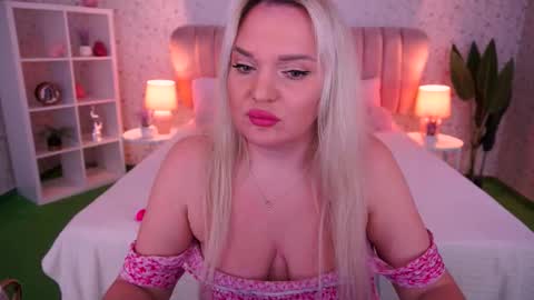 missyymarty online show from February 7, 7:56 am