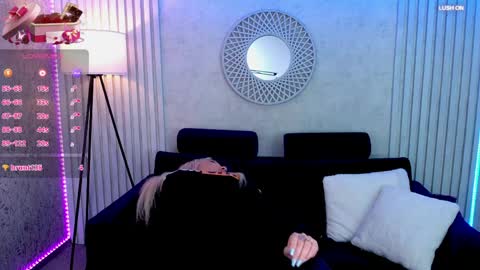 missyymarty online show from April 11, 7:45 am