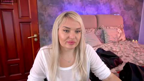 missyymarty online show from April 23, 10:25 am