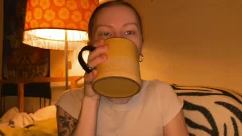 Snapshot of misszlataa chatting on March 10, 3:56 am Zlata online show from March 10, 3:56 am