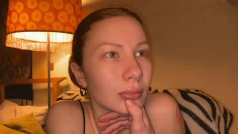Snapshot of misszlataa chatting on March 12, 5:46 am Zlata online show from March 12, 5:46 am