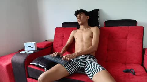 Snapshot of mister_jhonxxx chatting on January 17, 5:41 pm mister_jhonxxx online show from January 17, 5:41 pm