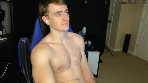 Snapshot of misterblanco chatting on December 9, 12:51 pm BLAUNCOE online show from December 9, 12:51 pm